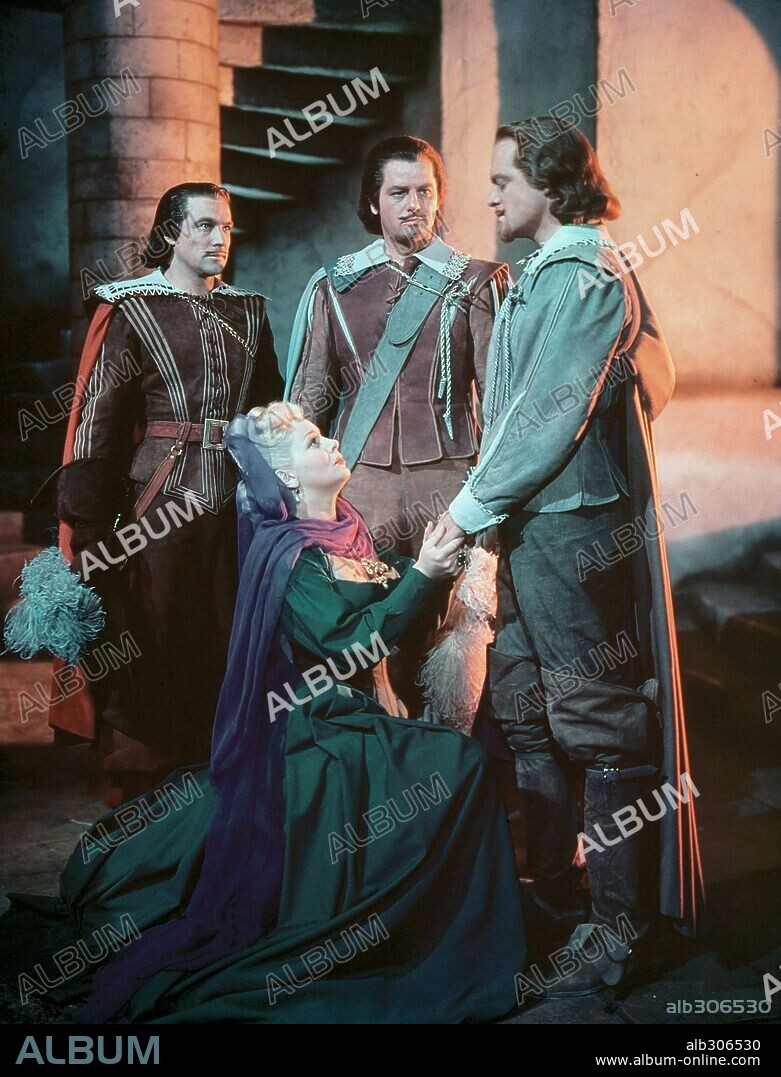 GENE KELLY, GIG YOUNG, LANA TURNER y VAN HEFLIN en LOS TRES MOSQUETEROS, 1948 (THE THREE MUSKETEERS), dirigida por GEORGE SIDNEY. Copyright M.G.M.