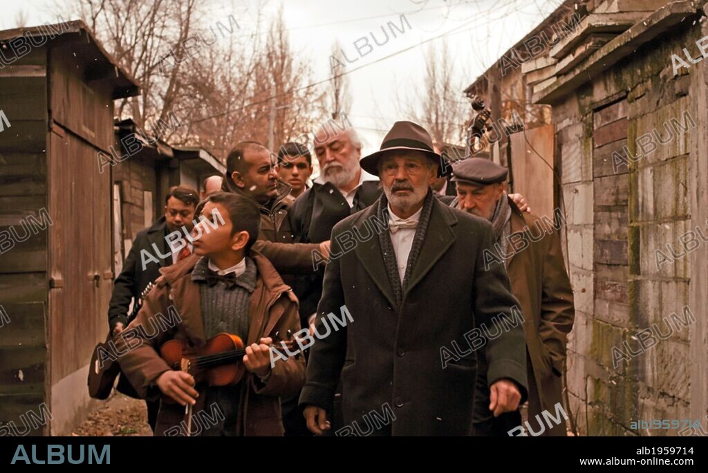MUSTAFA NADAREVIC in WHEN DAY BREAKS, 2012 (KAD SVANE DAN), directed by GORAN PASKALJEVIC. Copyright Arsam International.