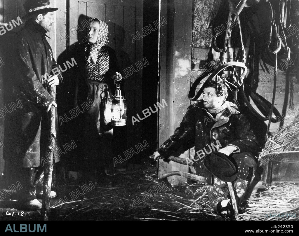 DITA PARLO, JEAN GABIN and MARCEL DALIO in THE GRAND ILLUSION, 1937 (LA GRANDE ILLUSION), directed by JEAN RENOIR. Copyright REALISATIONS D'ART CINEMATOGRAPHIQUE.