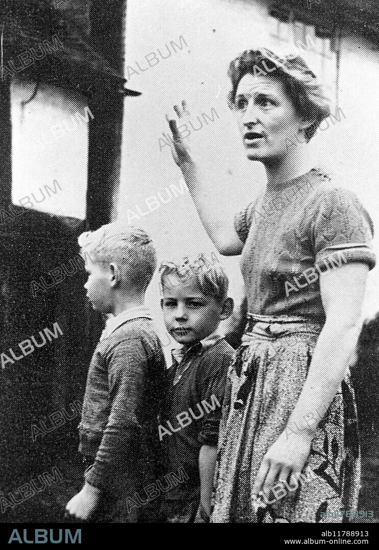 Jessie Roestenberg, on 22nd October 1954, the day after she saw a UFO over her cottage at Ranton, Staffordshire. - ©TopFoto / Fortean.
