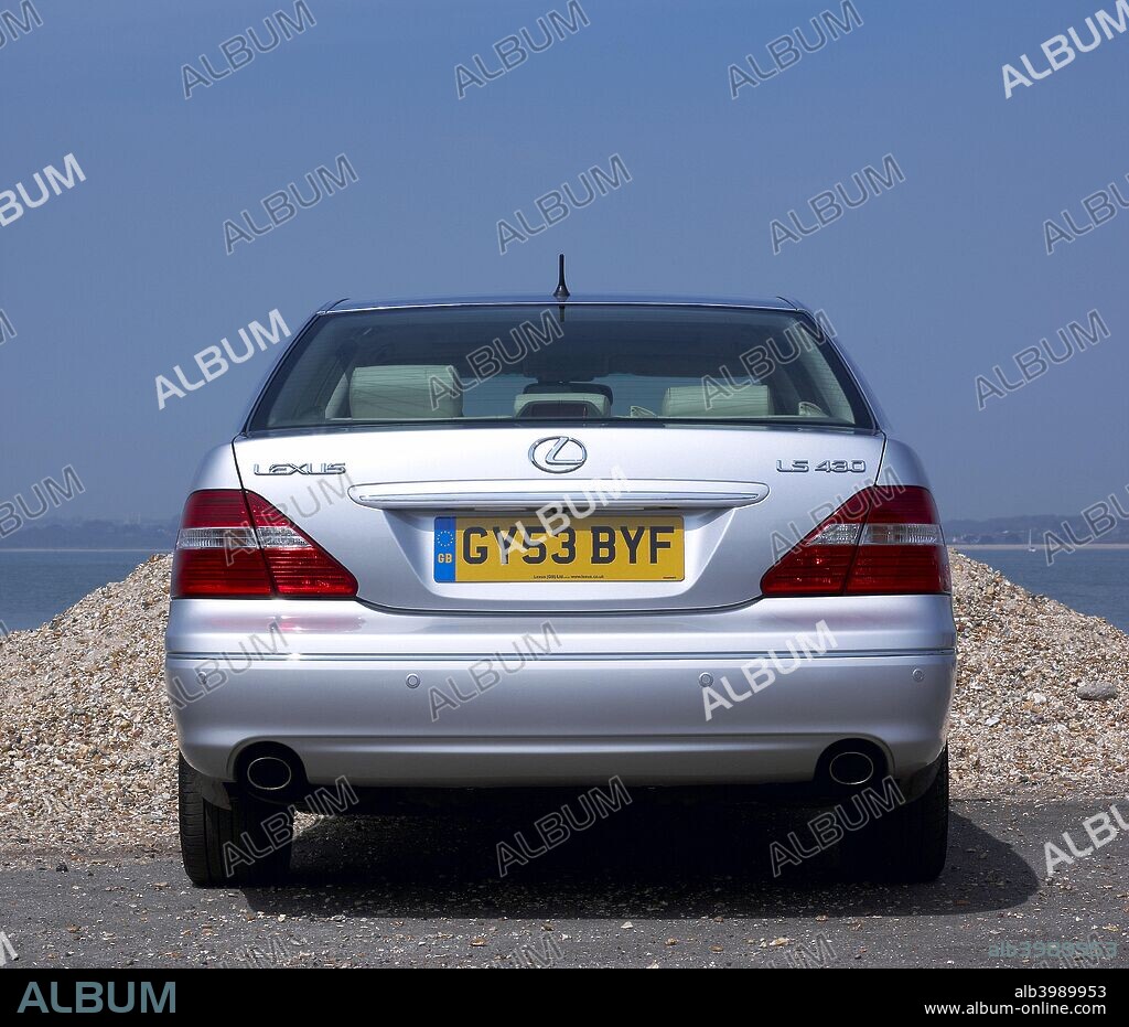 2004 Lexus LS430 by Southampton Water.