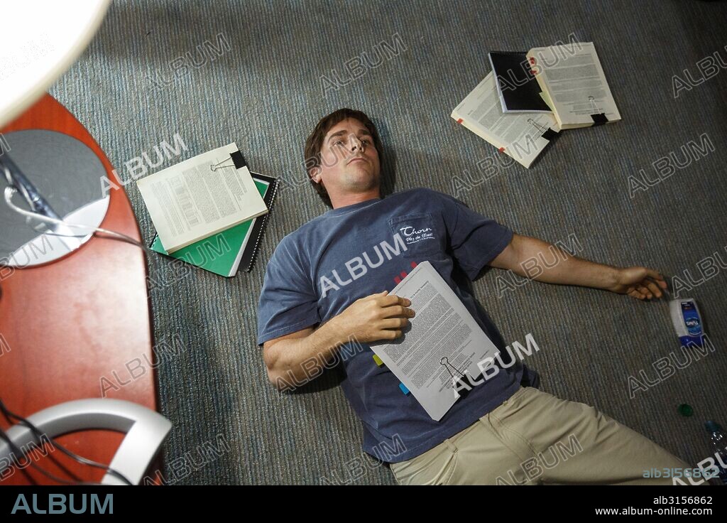 CHRISTIAN BALE en LA GRAN APUESTA, 2015 (THE BIG SHORT), dirigida por ADAM MCKAY. Copyright PLAN B ENTERTAINMENT/REGENCY ENTERPRISES.