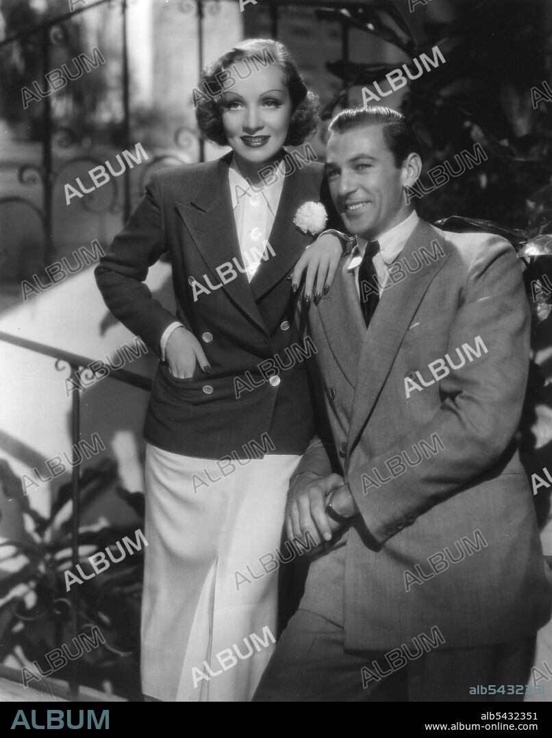 GARY COOPER et MARLENE DIETRICH dans DESIRE, 1936, réalisé par FRANK BORZAGE. Copyright PARAMOUNT PICTURES.