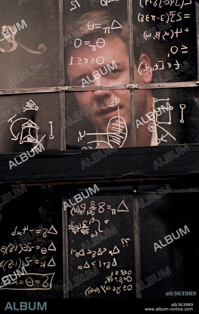 RUSSELL CROWE in A BEAUTIFUL MIND, 2001, unter der Regie von RON HOWARD. Copyright UNIVERSAL STUDIOS/DREAMWORKS / REED, ELI.