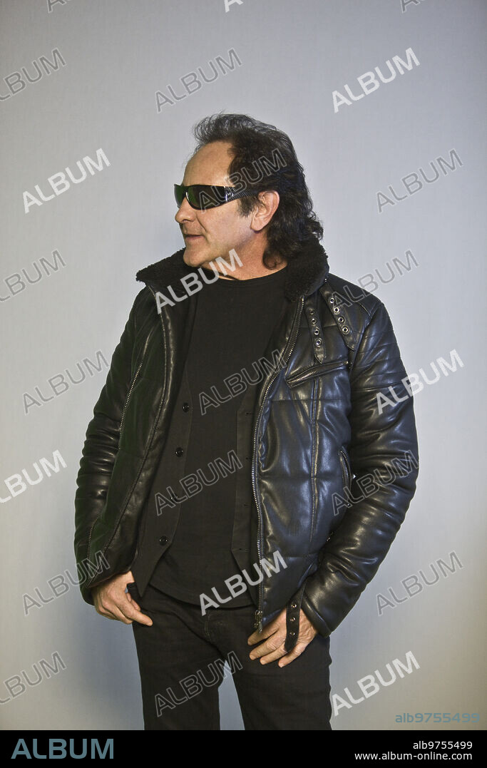 Madrid, 14/01/2014. Johny Cifuentes, líderl del grupo musical Burning, entrevistado en ABC por Pablo Martínez Pita. Foto: Juan Piedra. ARCHDC.