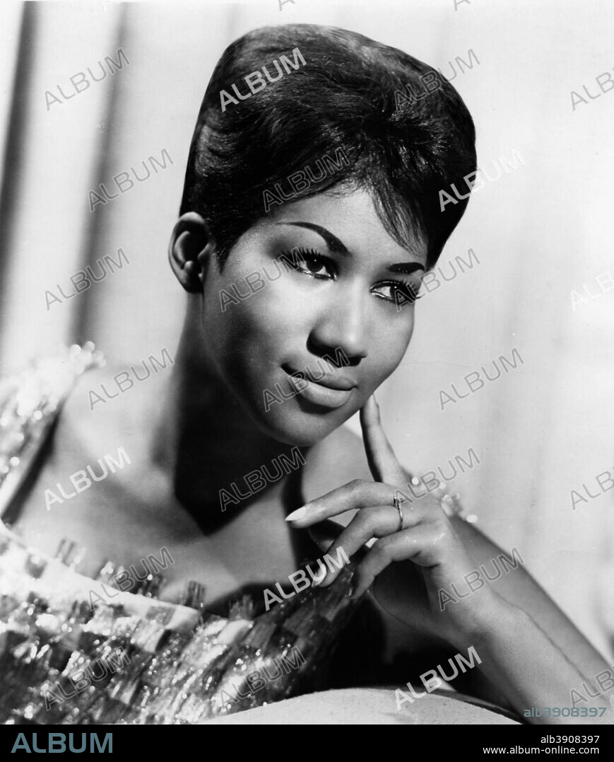 1964: American soul, R&B, pop and gospel singer, songwriter ARETHA FRANKLIN, 22 (Aretha Louise Franklin, born Memphis, Tennessee, March 25, 1942). One of the best-selling musical artists of all time. At 14, 1956, recorded singing gospel at Detroit's New Bethel Baptist Church, where her father, was minister. At 18 In 1960, embarked on a secular career, for Columbia Records. 1967 joined Atlantic, and became a huge commercial success with songs 'Respect' and acclaimed albums: I Never Loved a Man the Way I Love You (1967), Lady Soul (1968), Young, Gifted and Black (1972). By the end of the 1960s she was 'The Queen of Soul'...(Credit Image: © Hallhuber/Davids/Ropi via ZUMA Press). 16/08/2018