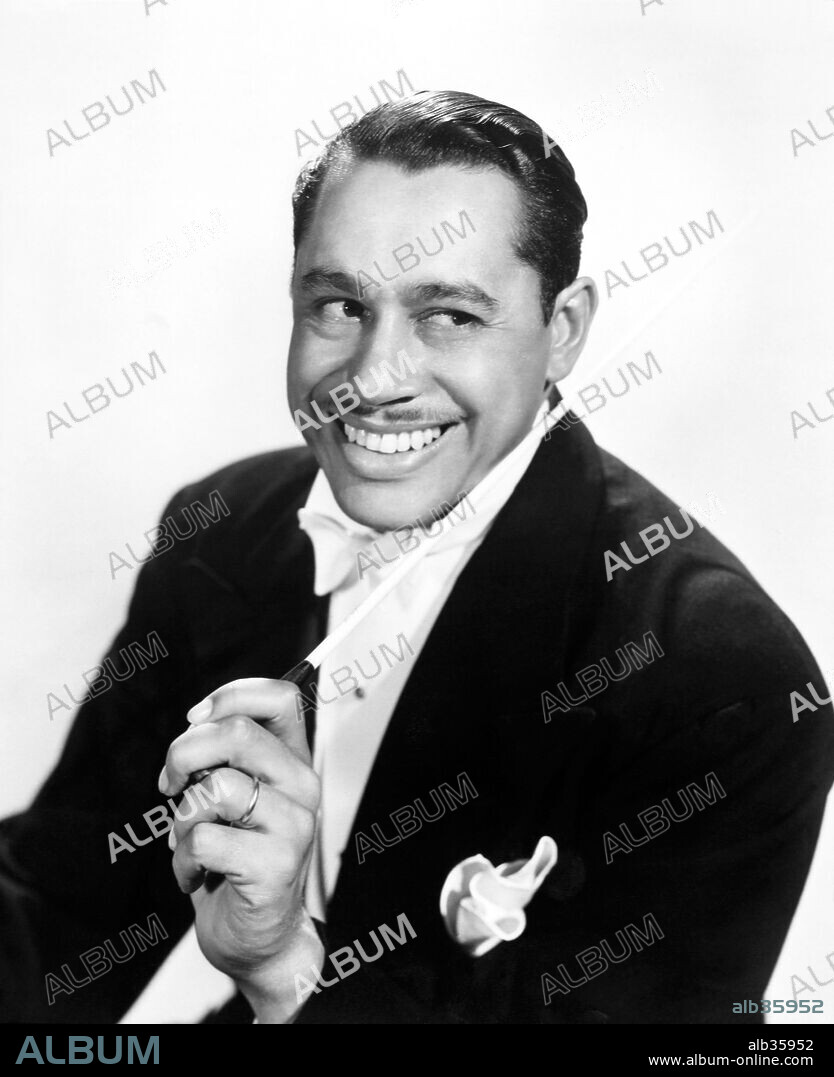 El cantante y músico de jazz Cab Calloway.