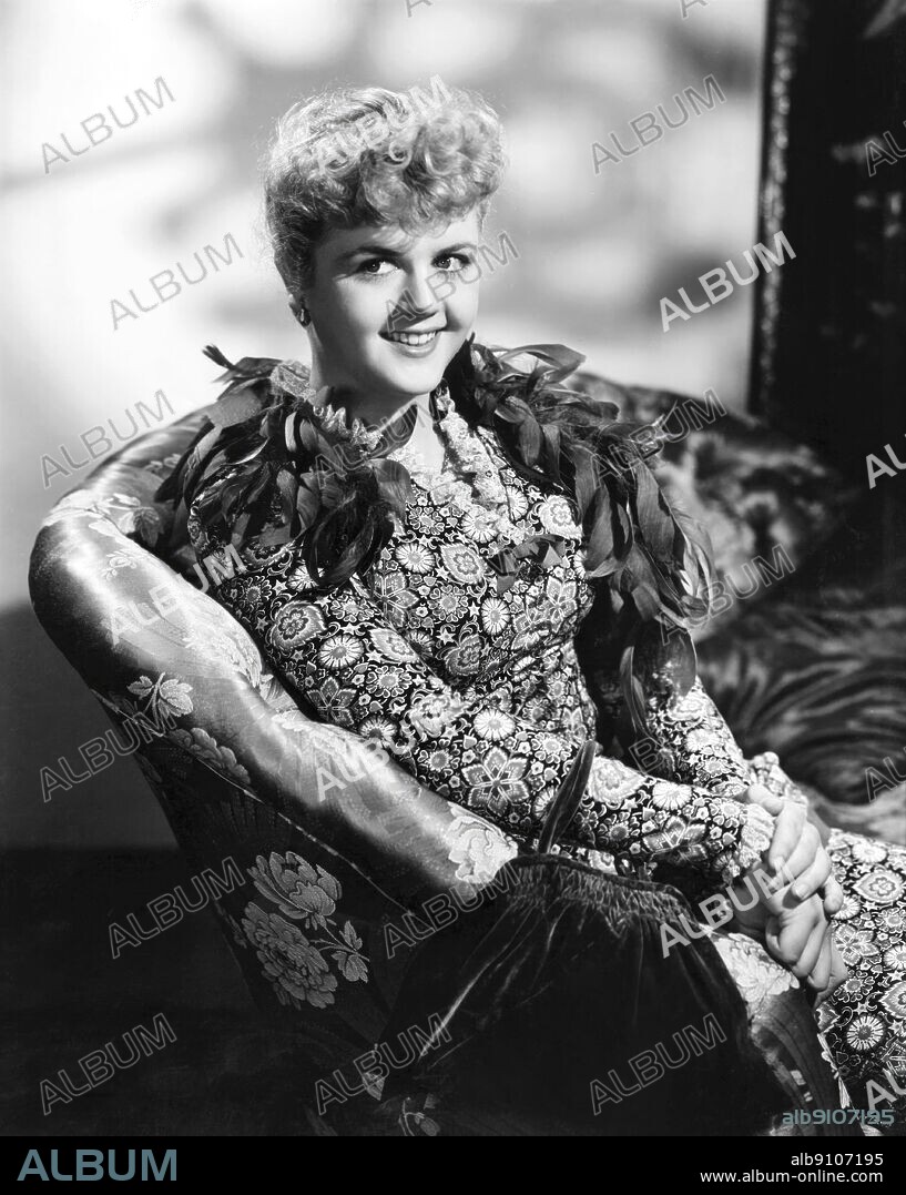 ANGELA LANSBURY in GASLIGHT, 1944, directed by GEORGE CUKOR. Copyright M.G.M.