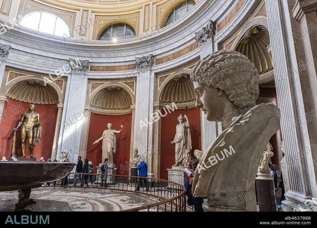 Sala Rotonda, Museo Pio Clementino, Musei Vaticani, State of the Vatican City, Roma, Lazio, Italia.