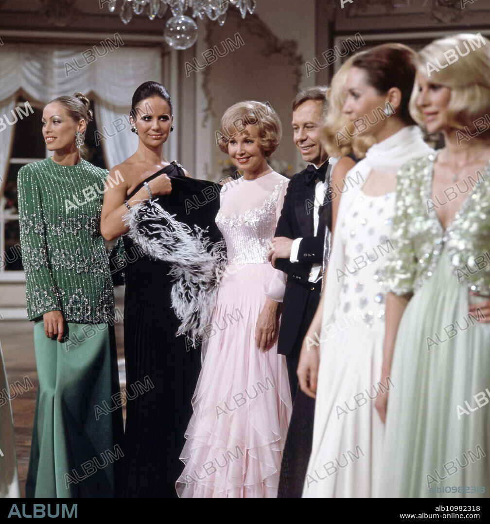 Anneliese Rothenberger gives herself the honor (gibt sich die Ehre), music show, Germany 1975, guest star: Michael Heltau.