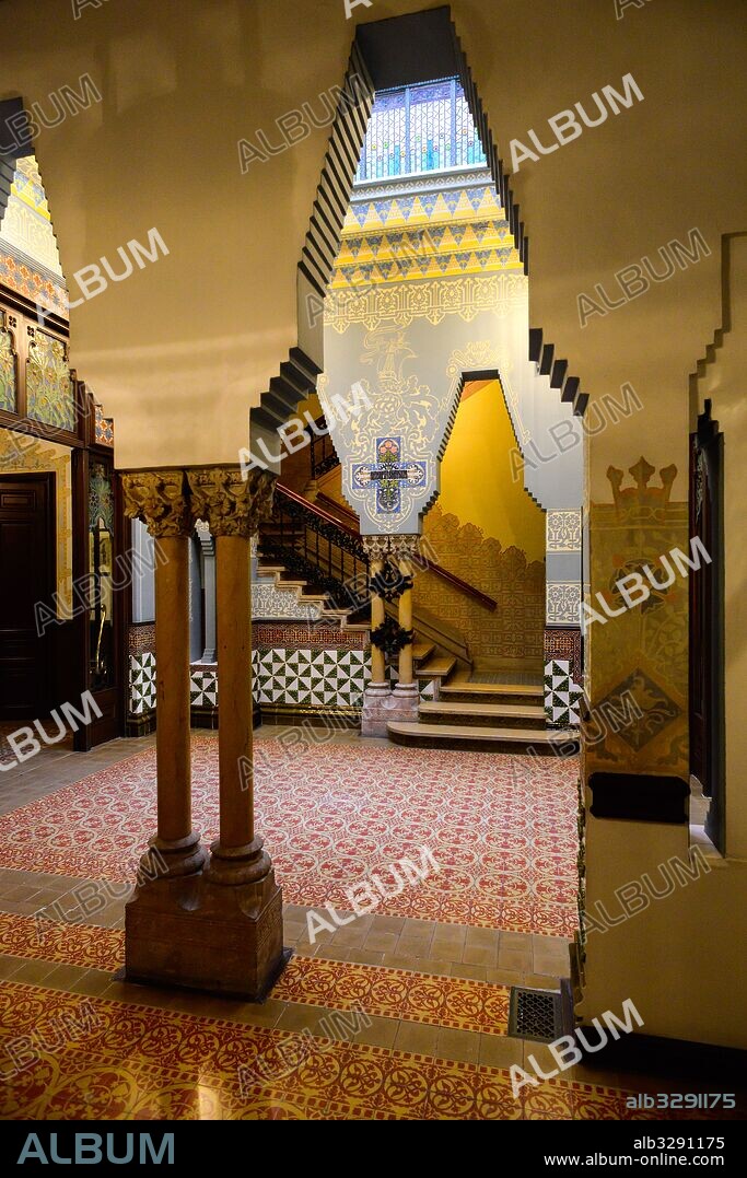 Josep Puig i Cadafalch / Interior de la casa Joaquim Coll i Regàs, 1897-1898, Mataró, Barcelona, Cataluña, España.
