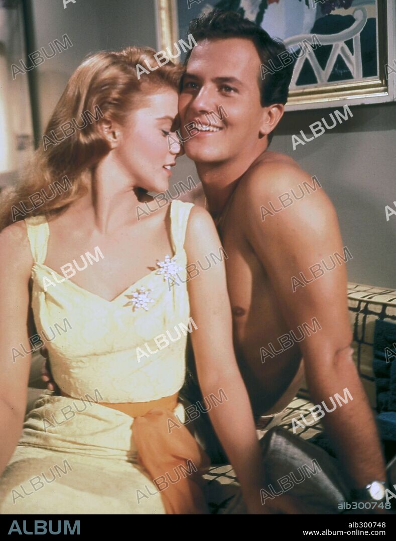 ANN-MARGRET and PAT BOONE in STATE FAIR, 1962, directed by JOSE FERRER. Copyright 20TH CENTURY FOX.