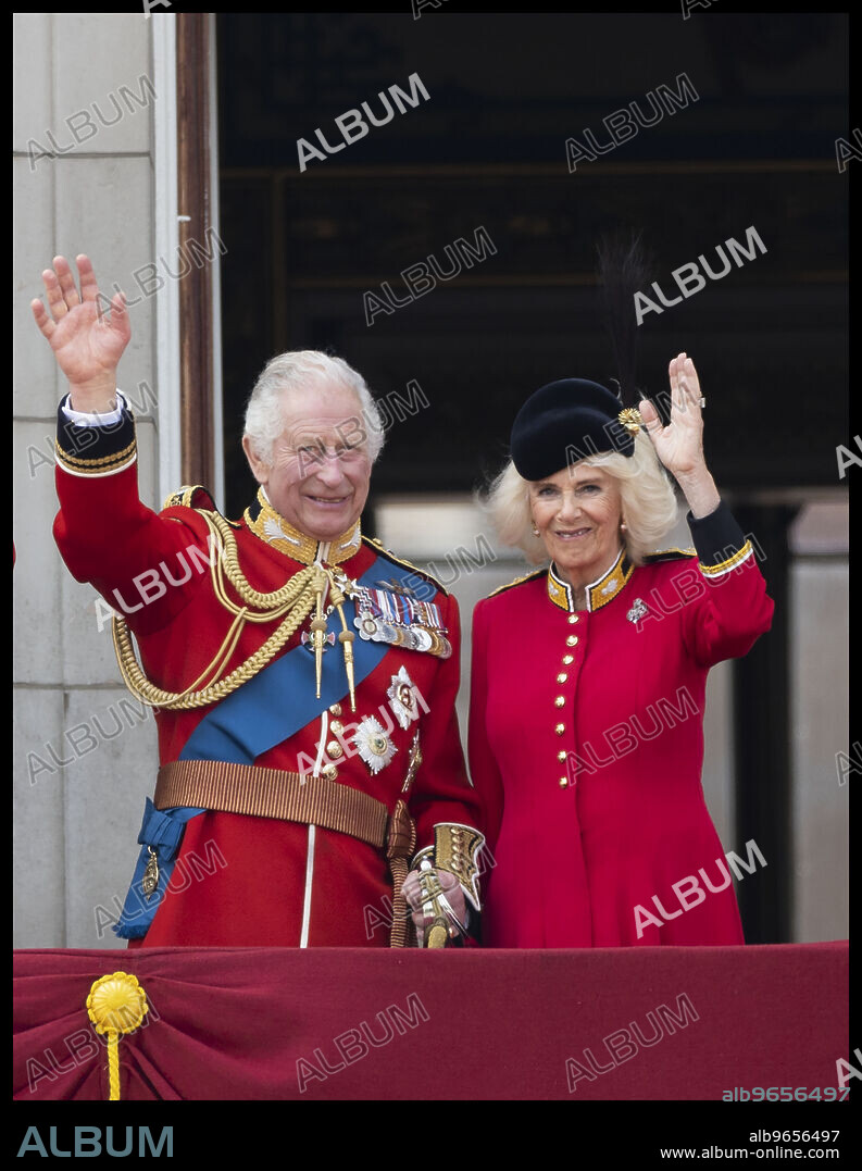 King Charles III und CAMILLA PARKER BOWLES. June 17, 2023, London, London, United Kingdom: King Charles III and Queen Camilla on the balcony of Buckingham Palace at Trooping the Colour in London. (Credit Image: © Stephen Lock/i-Images via ZUMA Press).