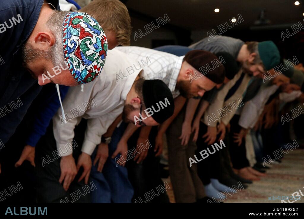 Naqshbandi sufi muslims praying in Saint-Ouen, France.