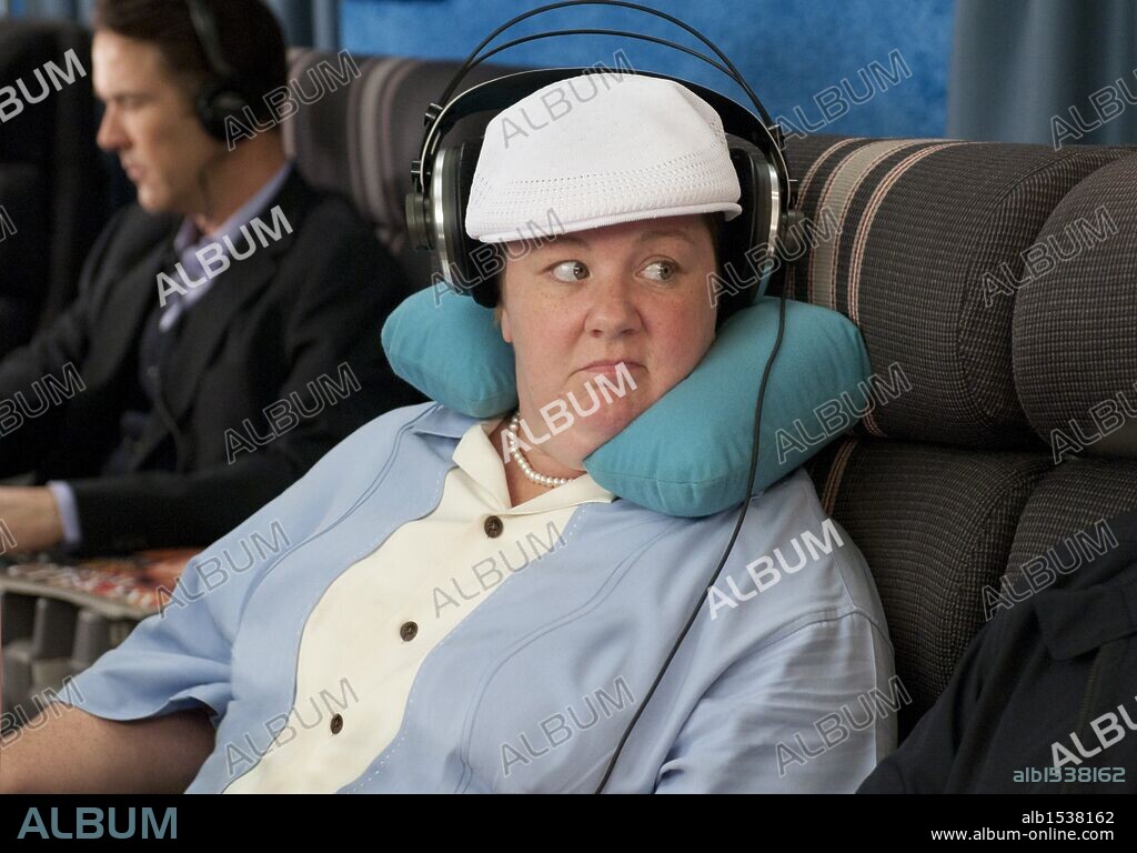MELISSA MCCARTHY in BRIDESMAIDS, 2011, directed by PAUL FEIG. Copyright UNIVERSAL PICTURES.