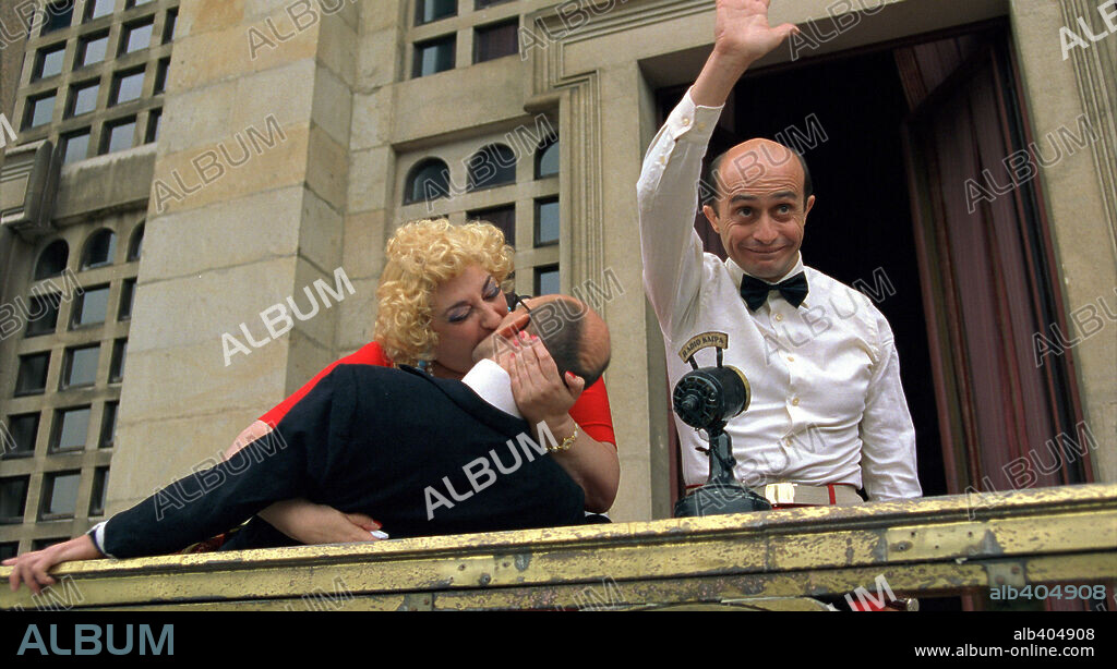 BENITO PORCINO, BERTA OJEDA y PEPE VIYUELA en LA GRAN AVENTURA DE MORTADELO Y FILEMON, 2003, dirigida por JAVIER FESSER. Copyright SOGECINE/PELICULAS PENDELTON.