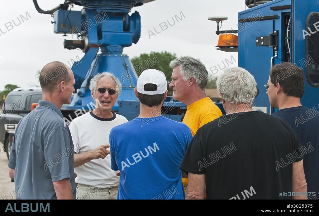 VORTEX 2 principal investigator Howard Bluestein updates fellow tornado researchers in Texas on June 15, 2010.