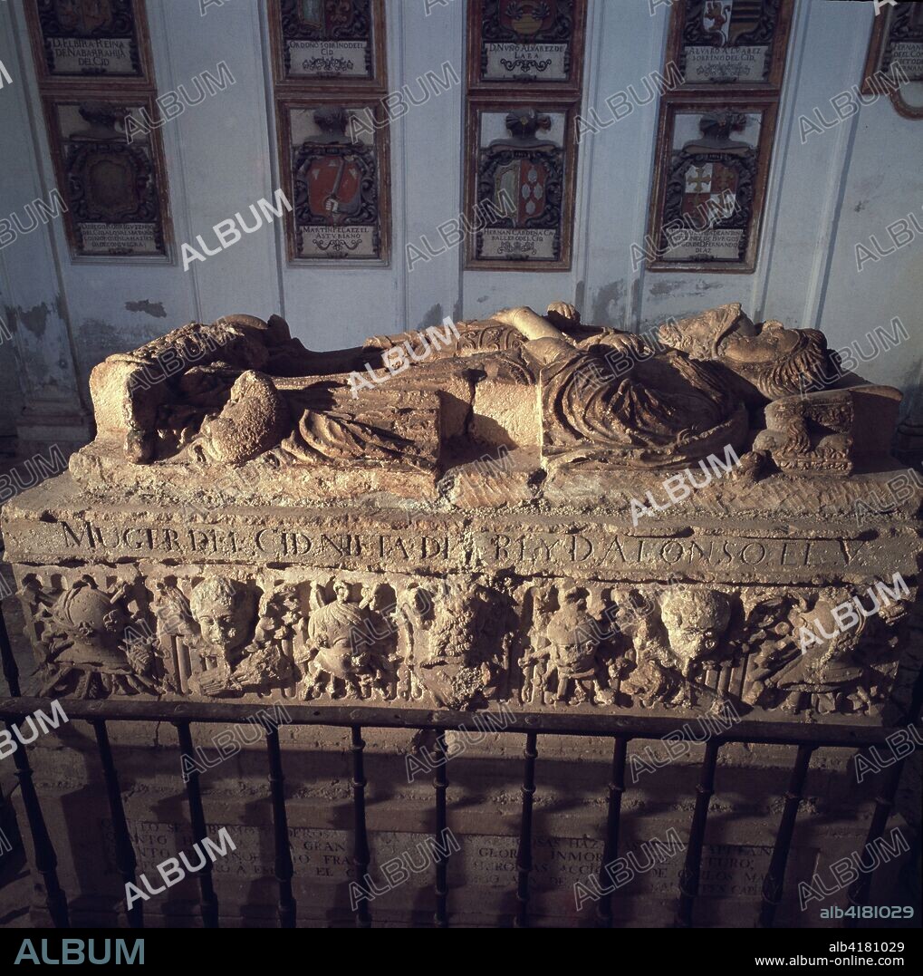 CID , EL  RODRIGO DIAZ DE VIVAR CABALLERO ESPAÑ0L . 1043 - 1099 PRIMITIVA TUMBA DEL CID EN EL MONASTERIO DE SAN PEDRO CARDEÑA EN BURGOS.