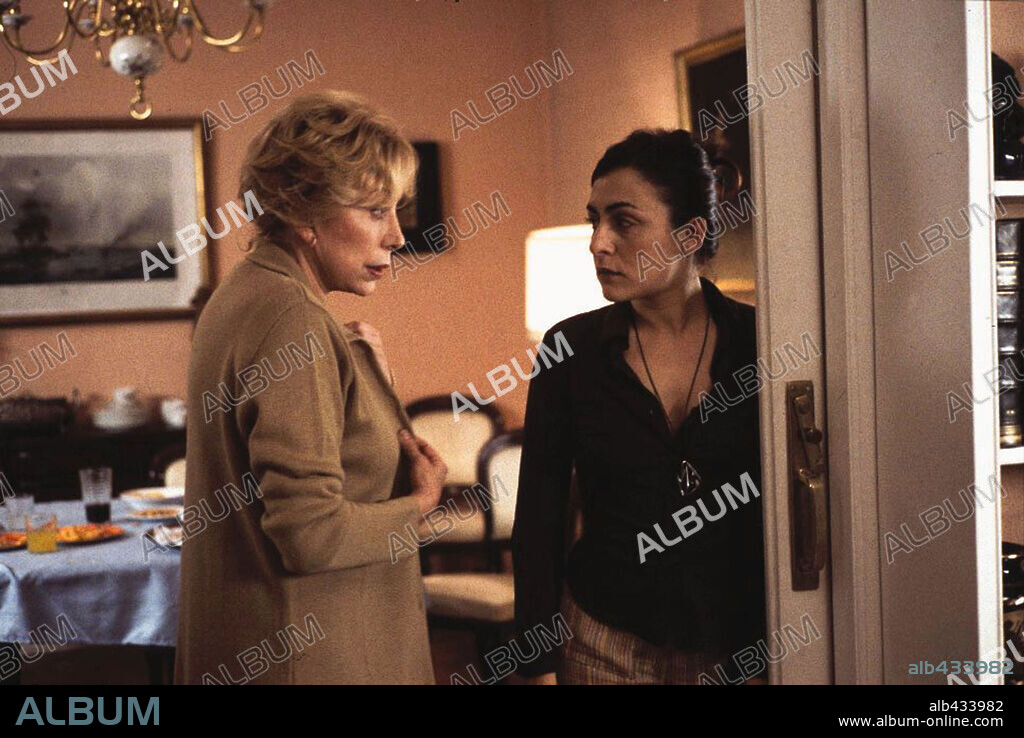 CANDELA PEÑA y ROSA MARIA SARDA en TE DOY MIS OJOS, 2003, dirigida por ICIAR BOLLAIN. Copyright ALTA PRODUCCION, S.L/PRODUCCIONES LA IGUANA, S.L.