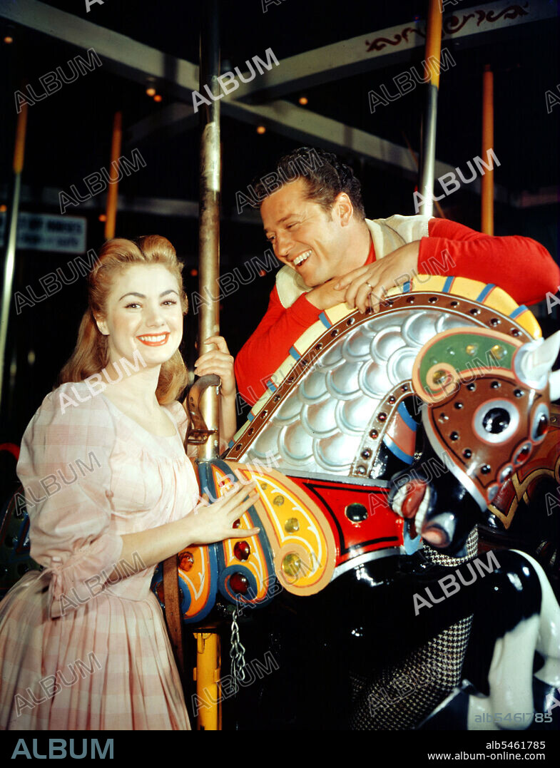 GORDON MacRAE and SHIRLEY JONES in CAROUSEL, 1956, directed by HENRY KING. Copyright 20TH CENTURY FOX.