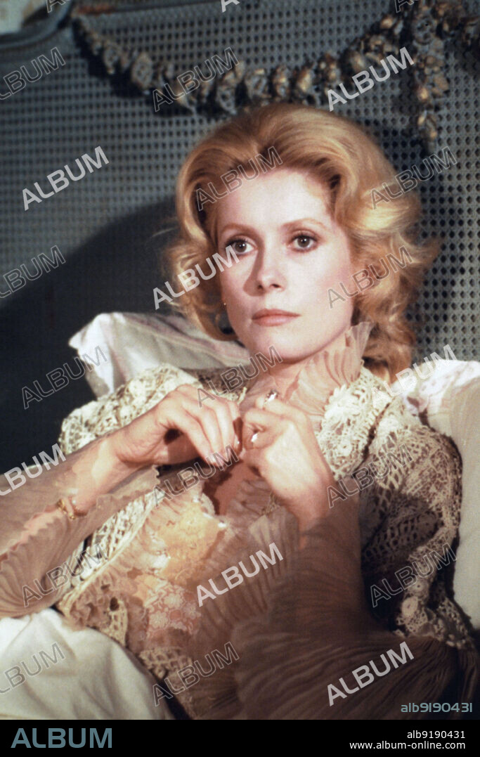 CATHERINE DENEUVE in ANIMA PERSA, 1977, directed by DINO RISI. Copyright Dean Film / Les Productions Fox Europa.