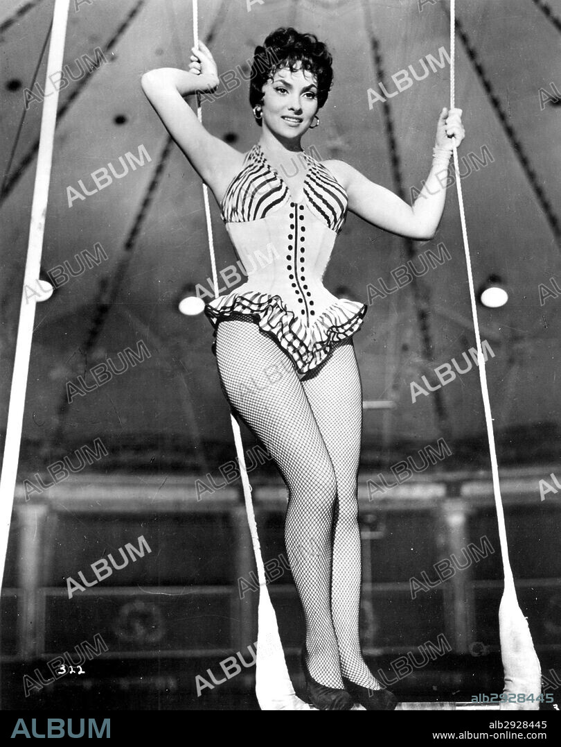 GINA LOLLOBRIGIDA dans TRAPEZE, 1956, réalisé par CAROL REED. Copyright UNITED ARTISTS.