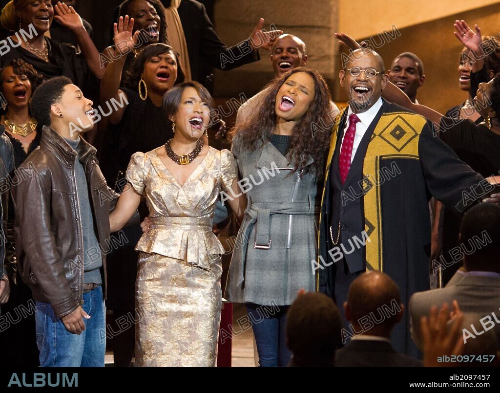 ANGELA BASSETT, FOREST WHITAKER, JACOB LATIMORE and JENNIFER HUDSON in BLACK NATIVITY, 2013, directed by KASI LEMMONS. Copyright MAVEN PICTURES.