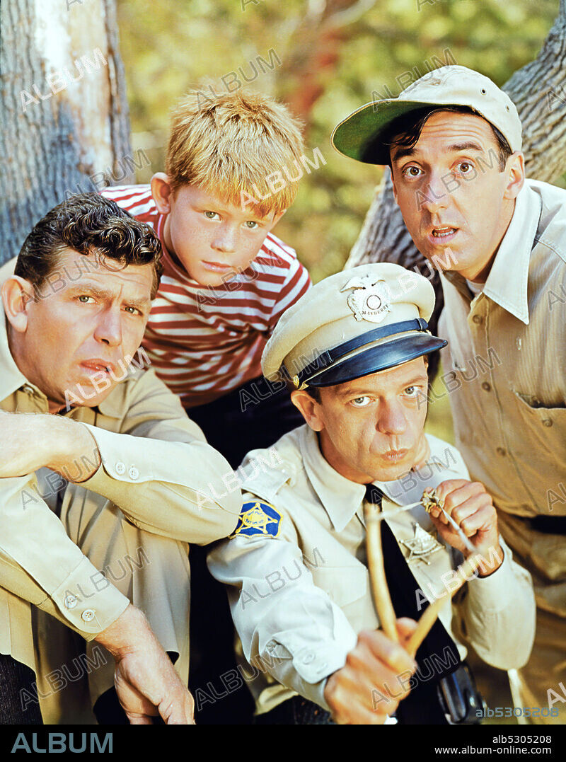 ANDY GRIFFITH, DON KNOTTS, JIM NABORS and RON HOWARD in THE ANDY GRIFFITH SHOW, 1960, directed by ALAN RAFKIN, DON WEIS, LEE PHILIPS and RICHARD CRENNA. Copyright CBS TELEVISION.