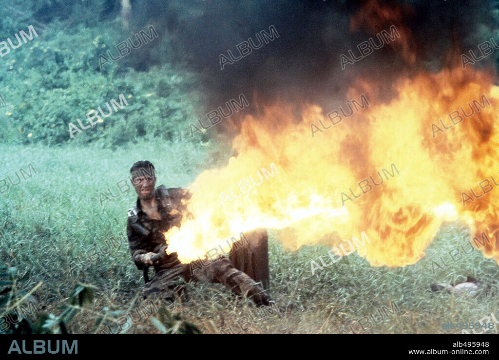 EL CAZADOR, 1978 (THE DEER HUNTER), dirigida por MICHAEL CIMINO. Copyright EMI / UNIVERSAL.