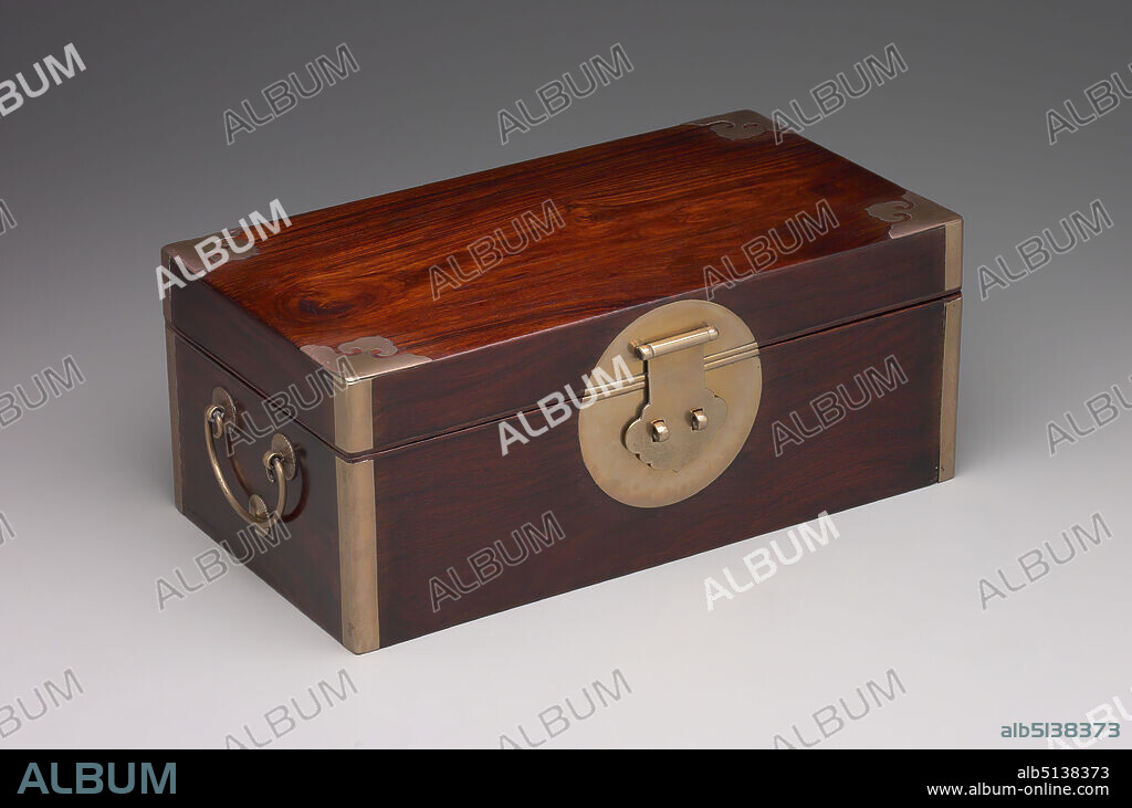 Writing Box, 17th century, Huang-hua-li wood with brass fittings, 7 × 17 1/4 × 9 1/4 in. (17.8 × 43.8 × 23.5 cm), China, Chinese, Late Ming dynasty (13681644) or early Qing dynasty (16441911), Containers - Wood.