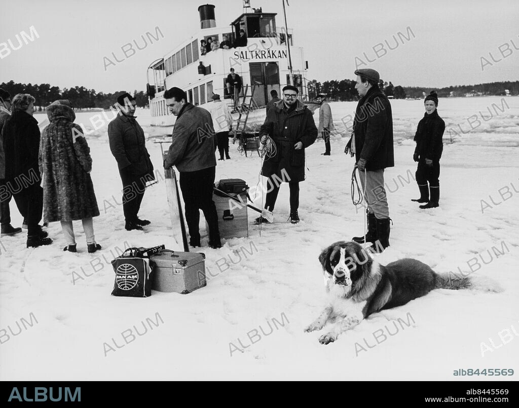 VI PÅ SALTKRÅKAN TV-serie av Astrid Lindgren i regi av Olle Hellbom Sänt första gången 1964-01-18 Orig. bildtext... Vi på Saltkråkan 1963 Anm. Skådespelare Båtsman Inspelningar CD345 persons: BENGT EKLUND sites: SVERIGE.