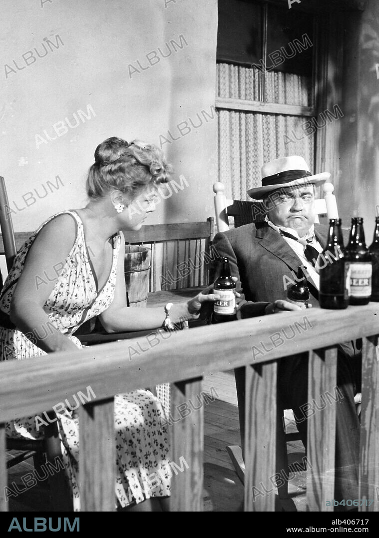 ANGELA LANSBURY y ORSON WELLES en EL LARGO Y CÁLIDO VERANO, 1958 (LONG, HOT SUMMER, THE), dirigida por MARTIN RITT. Copyright 20TH CENTURY FOX.