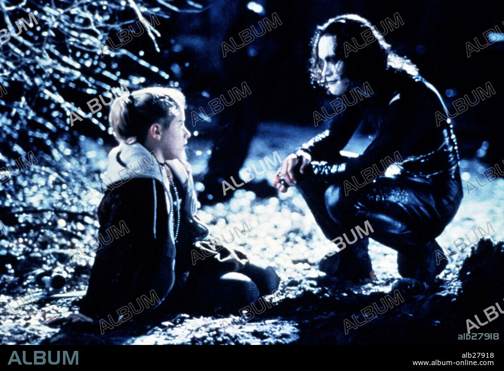 BRANDON LEE en EL CUERVO, 1994 (THE CROW), dirigida por ALEX PROYAS. Copyright MIRAMAX FILMS.
