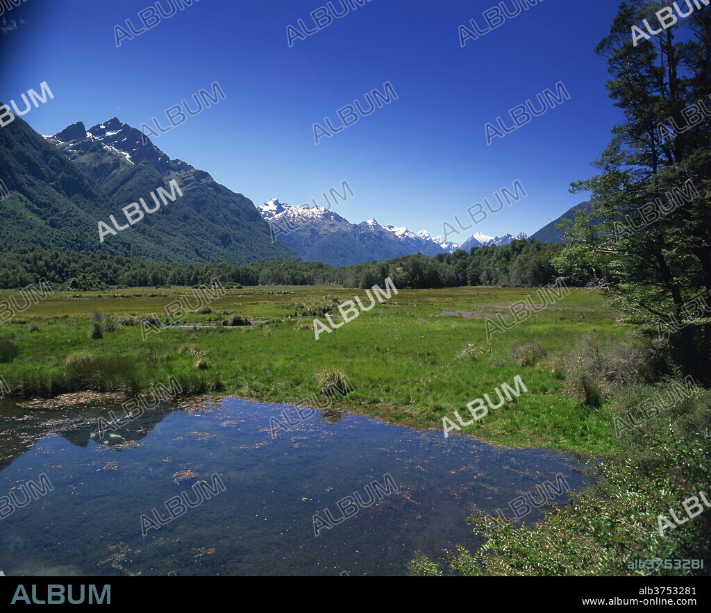 Fiordland National Park, UNESCO World Heritage Site, Otago, New Zealand, Pacific.