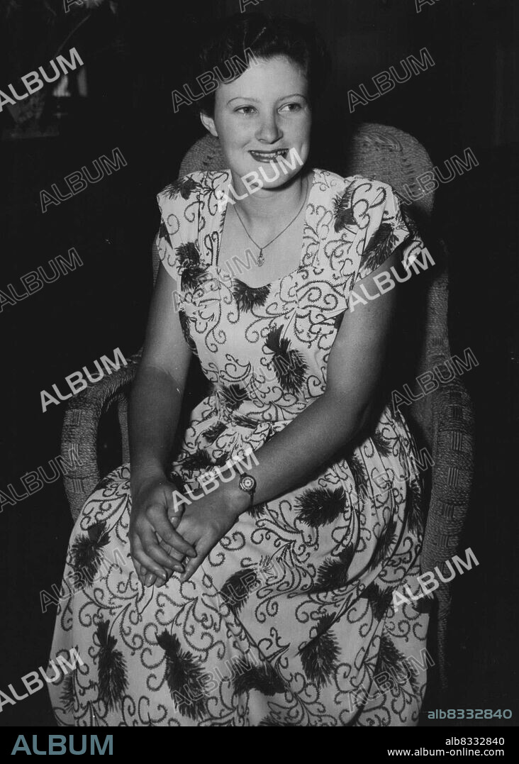 Miss Rhelma O'Reilly, daughter of Bernard O'Reilly Hero of the Stinson Plane Crash, Lamington Plateau in 1938. February 14, 1952.