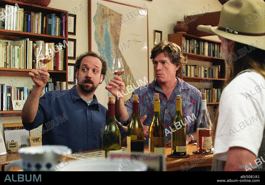 PAUL GIAMATTI y THOMAS HADEN CHURCH en ENTRE COPAS, 2004 (SIDEWAYS), dirigida por ALEXANDER PAYNE. Copyright 20TH CENTURY FOX / WALLACE, MERIE W.