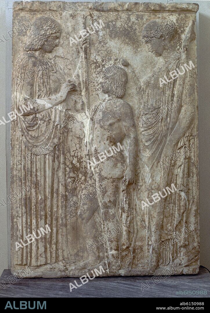 RELIEVE VOTIVO - MISTERIOS DE ELEUSIS: DEMETER, PERSEFONE Y TRIPTOLEMO - 430/420 AC.