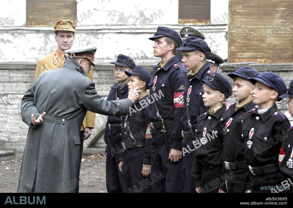 BRUNO GANZ en EL HUNDIMIENTO, 2004 (DER UNTERGANG), dirigida por OLIVER HIRSCHBIEGEL. Copyright CONSTANTIN FILM.