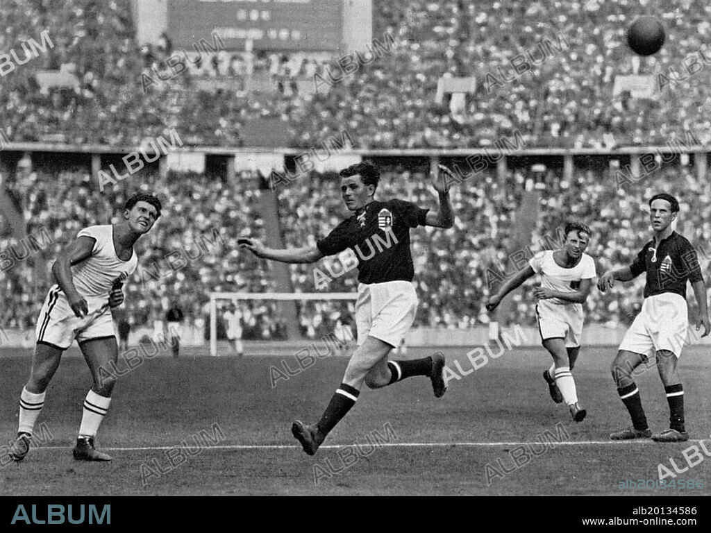 Handball, Austria vs. Hungary in the intermediate round match
