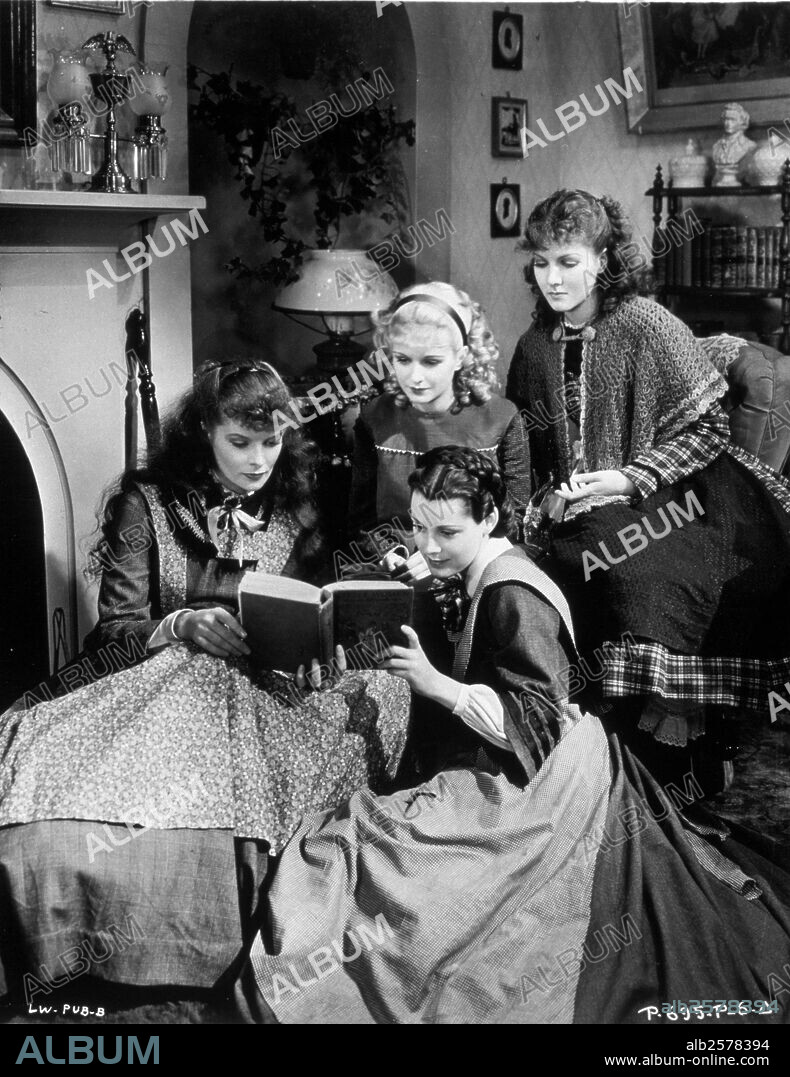 FRANCES DEE, JEAN PARKER, JOAN BENNETT y KATHARINE HEPBURN en LAS CUATRO HERMANITAS, 1933 (LITTLE WOMEN), dirigida por GEORGE CUKOR. Copyright RKO.