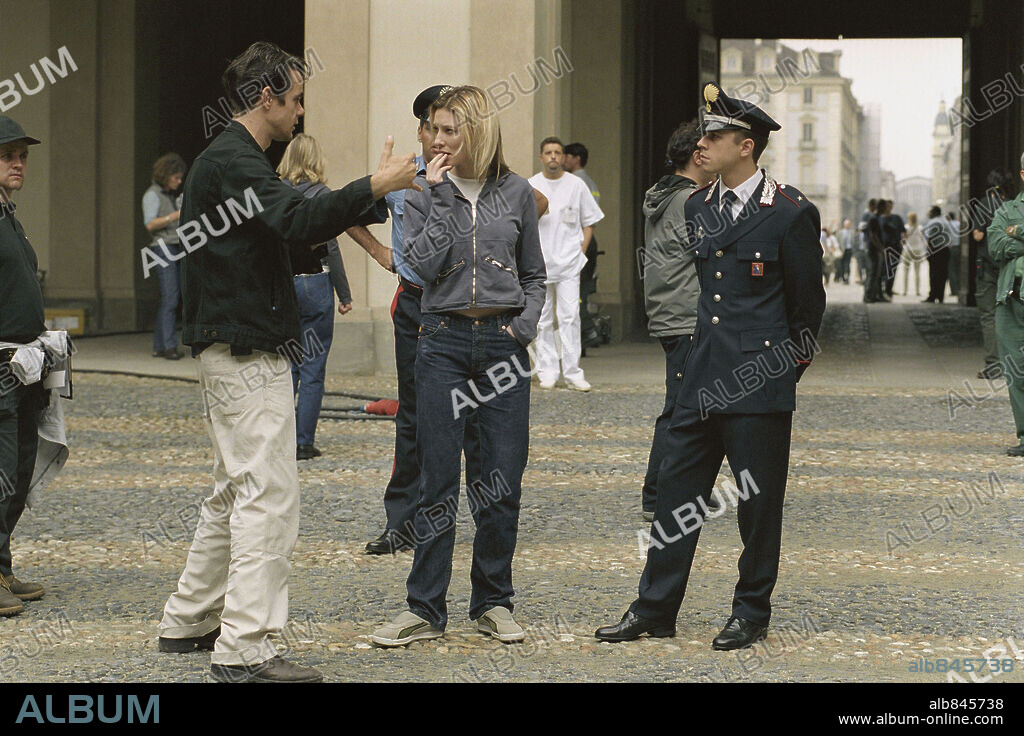 CATE BLANCHETT, GIOVANNI RIBISI and TOM TYKWER in HEAVEN, 2002, directed by TOM TYKWER. Copyright STRIZZI, SERGIO.