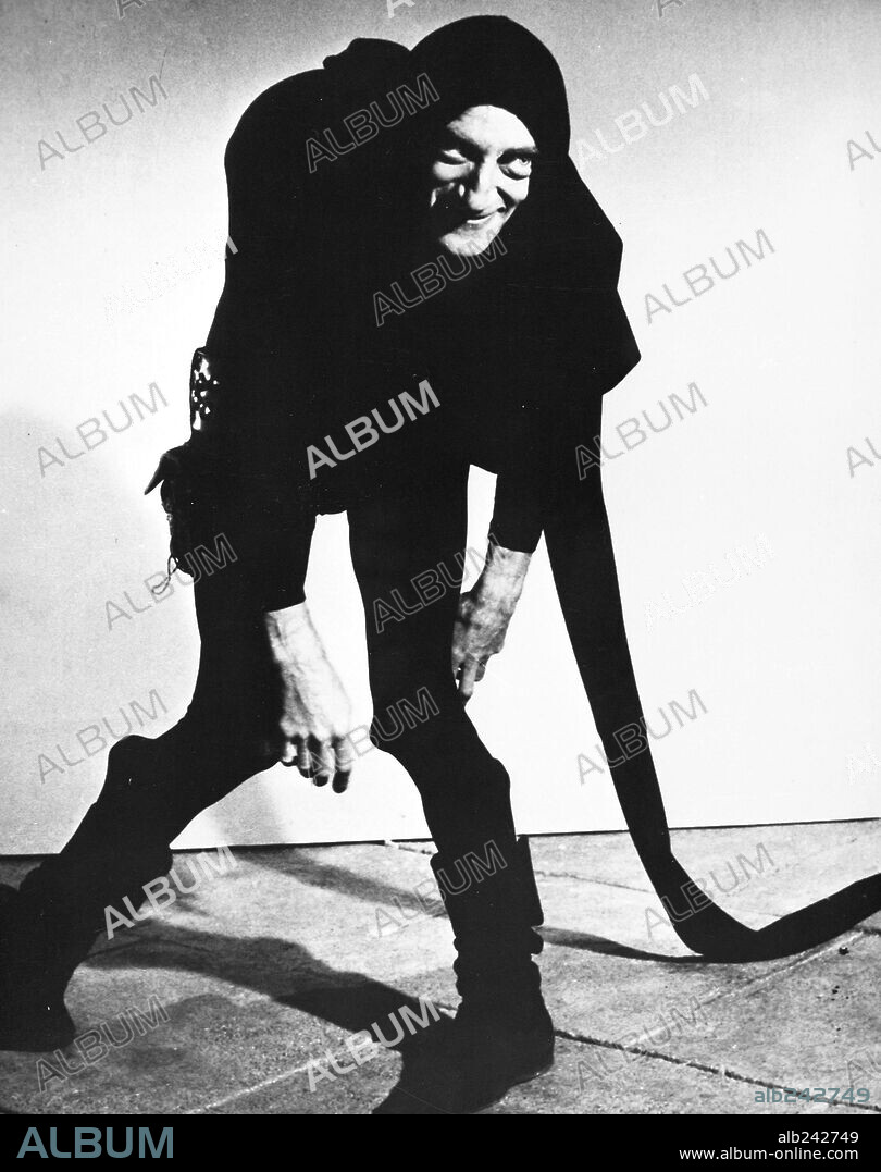 MARTY FELDMAN en EL JOVENCITO FRANKENSTEIN, 1974 (YOUNG FRANKENSTEIN), dirigida por MEL BROOKS. Copyright 20TH CENTURY FOX.