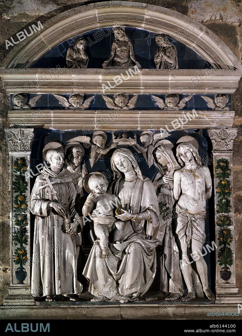 LUCA DELLA ROBBIA (1400-1482). CAPILLA DE SCALAS - VIRGEN DE LA GRANADA - ALTORRELIEVE.