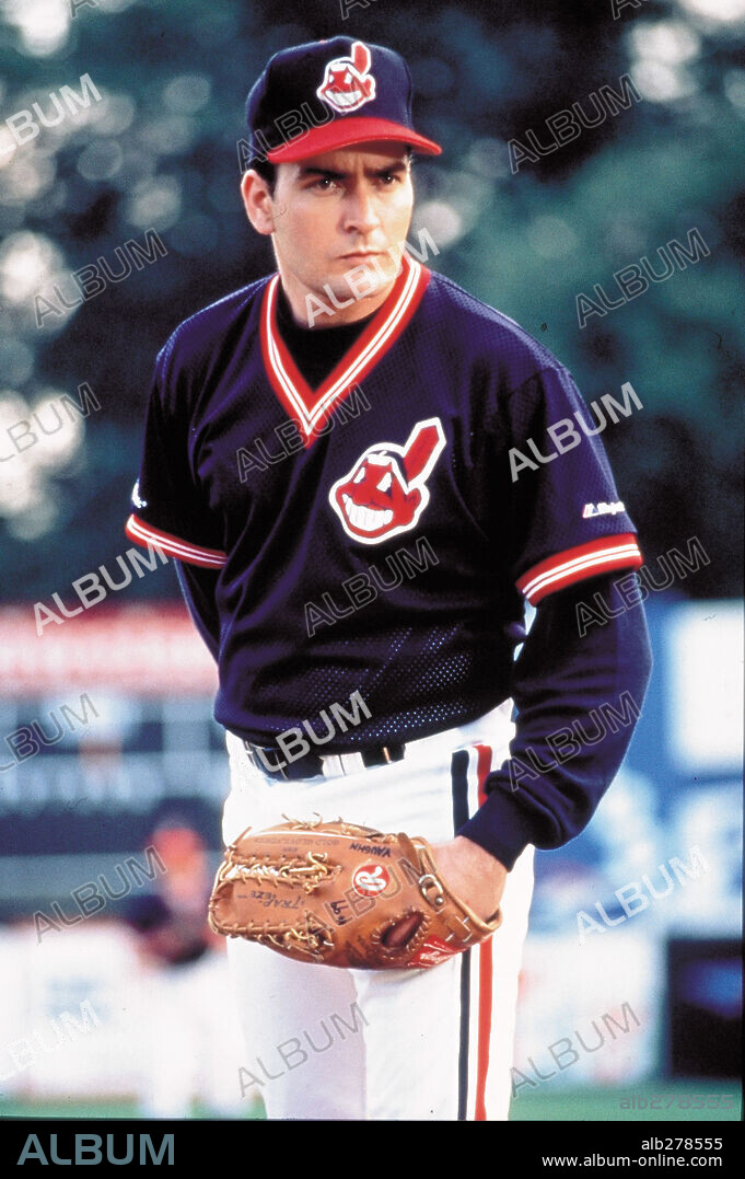 CHARLIE SHEEN en UNA MUJER EN LA LIGA, 1989 (MAJOR LEAGUE), dirigida por DAVID S. WARD. Copyright MORGAN CREEK/PARAMOUNT.