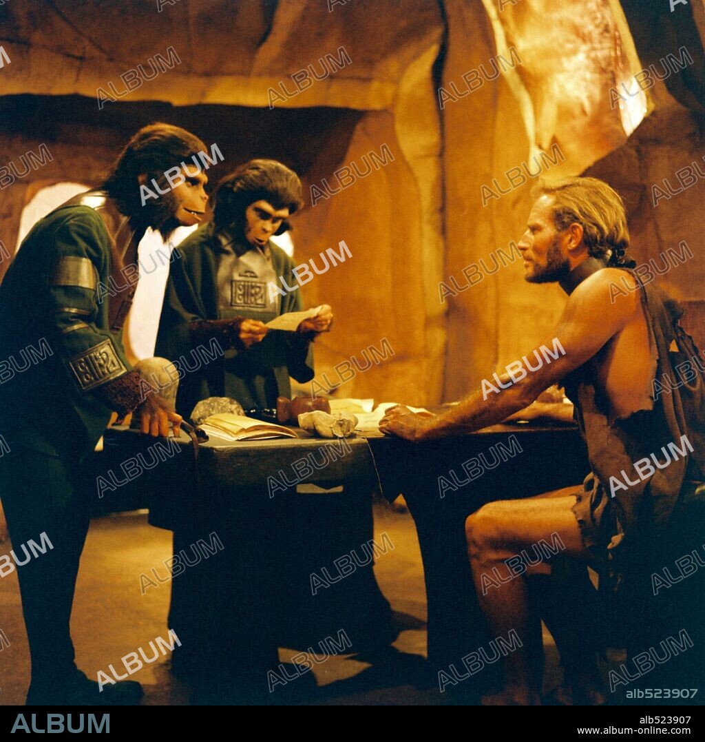 CHARLTON HESTON, KIM HUNTER and RODDY McDOWALL in PLANET OF THE APES, 1968, directed by FRANKLIN J. SCHAFFNER. Copyright 20TH CENTURY FOX.
