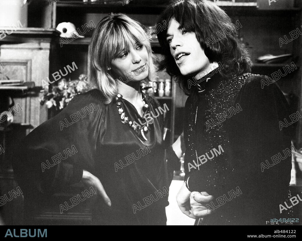 MICK JAGGER in PERFORMANCE, 1970, directed by DONALD CAMMELL and NICOLAS ROEG. Copyright WARNER/GOODTIMES.