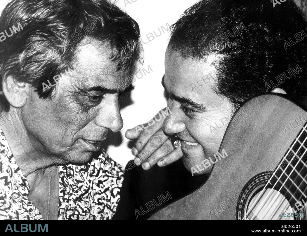 El Chocolate y José Menese. Festival de cante jondo. La Puebla de Cazalla, Sevilla. 1993.