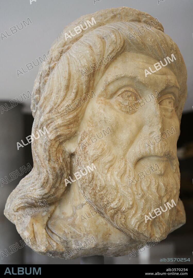 Retrato de un filósofo. El retrato probablemente representa al filósofo Plutarco (350-433 dC), fundador de la Escuela Neoplatónica de Atenas, que patrocinó la procesión de la Gran Panathenaia en tres ocasiones. Principios siglo V d. C. Museo de la Acrópolis (Acropolis Museum). Atenas. Grecia.