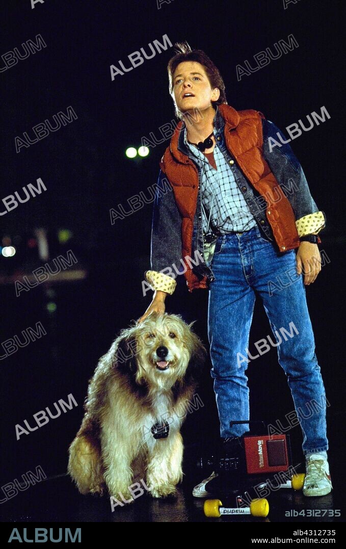 MICHAEL J. FOX en REGRESO AL FUTURO, 1985 (BACK TO THE FUTURE), dirigida por ROBERT ZEMECKIS. Copyright AMBLIN/UNIVERSAL.