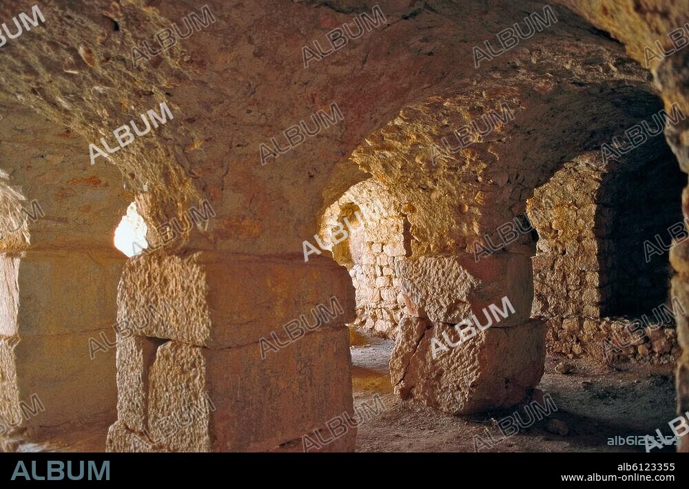 Antiochia (antike Stadt in der Landschaft und römischen Provinz Pisidien in Kleinasien, heute Türkei), Therme.-Innenansicht: Untergeschoß.-Foto, undat.
